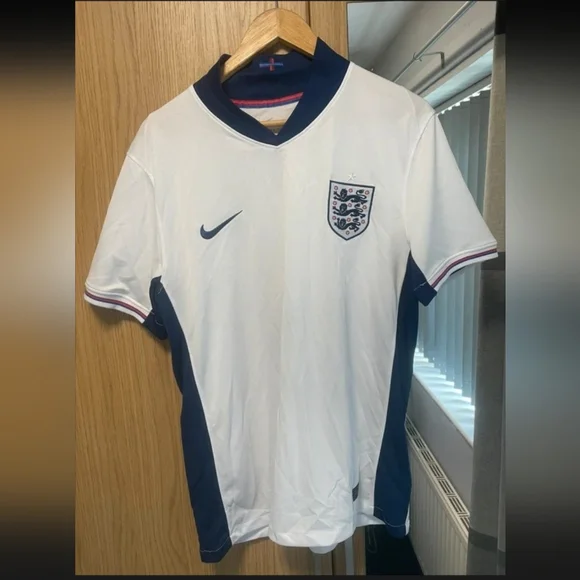 Nike England Men's White and Navy Shirt - Picture 1 of 2